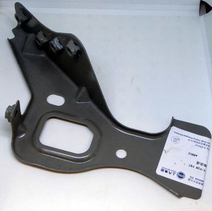 Lower front bumper bracket MG3