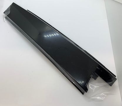 B Post exterior passenger side rear MG6 MY15