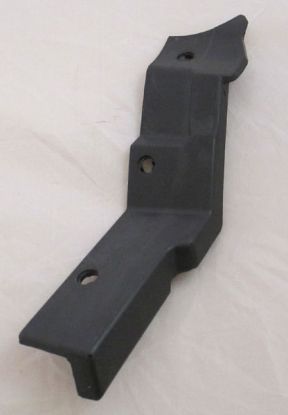 Rear bonnet corner seal RH