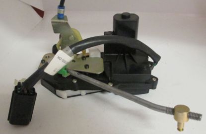 RH DOOR LATCH LHD 