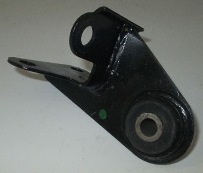 Bracket Lower engine mount ZR