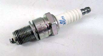 SPARK PLUG MG RV8