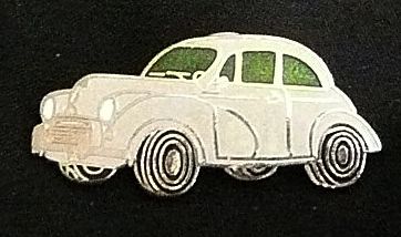 PIN BADGE MINOR SALOON GREY
