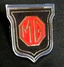 MG RED/BLACK SHEILD