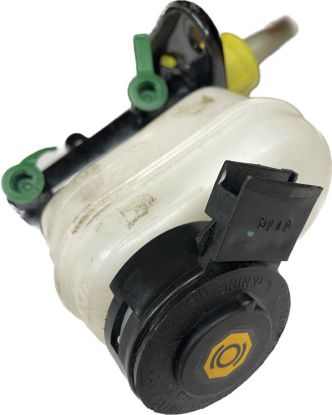 Brake master cylinder non ABS ZR R25 R200 from YD5553015