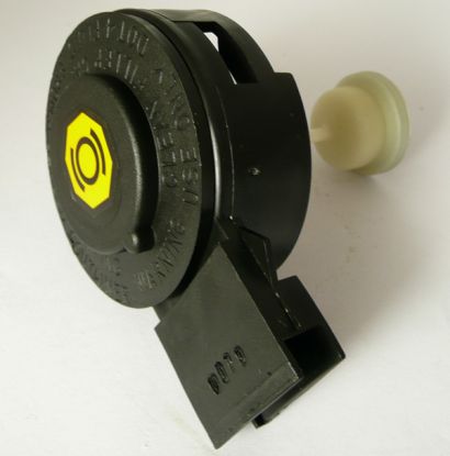 BRAKE MASTER CYL CAP
