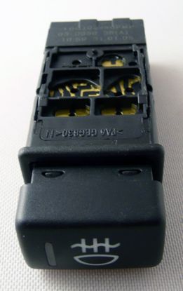 MGF/TFREAR FOG LAMP SWITCH 2000>