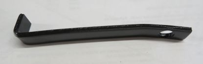SEAT BELT END RH RV8