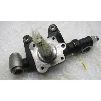 STUB AXLE ASSY. RH NEW MGB