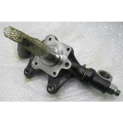 STUB AXLE ASSY. LH NEW MGB