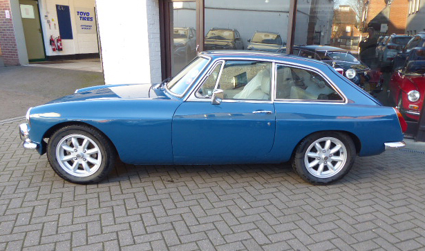 MGB GT V8