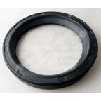 Image for OIL SEAL FRT HUB MGB/C & T/Cam